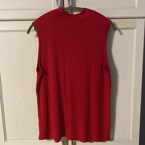 A Woman’s red top in XL - Picture 5 of 5